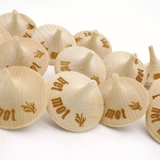 Wooden spinning top - 70% PEFC